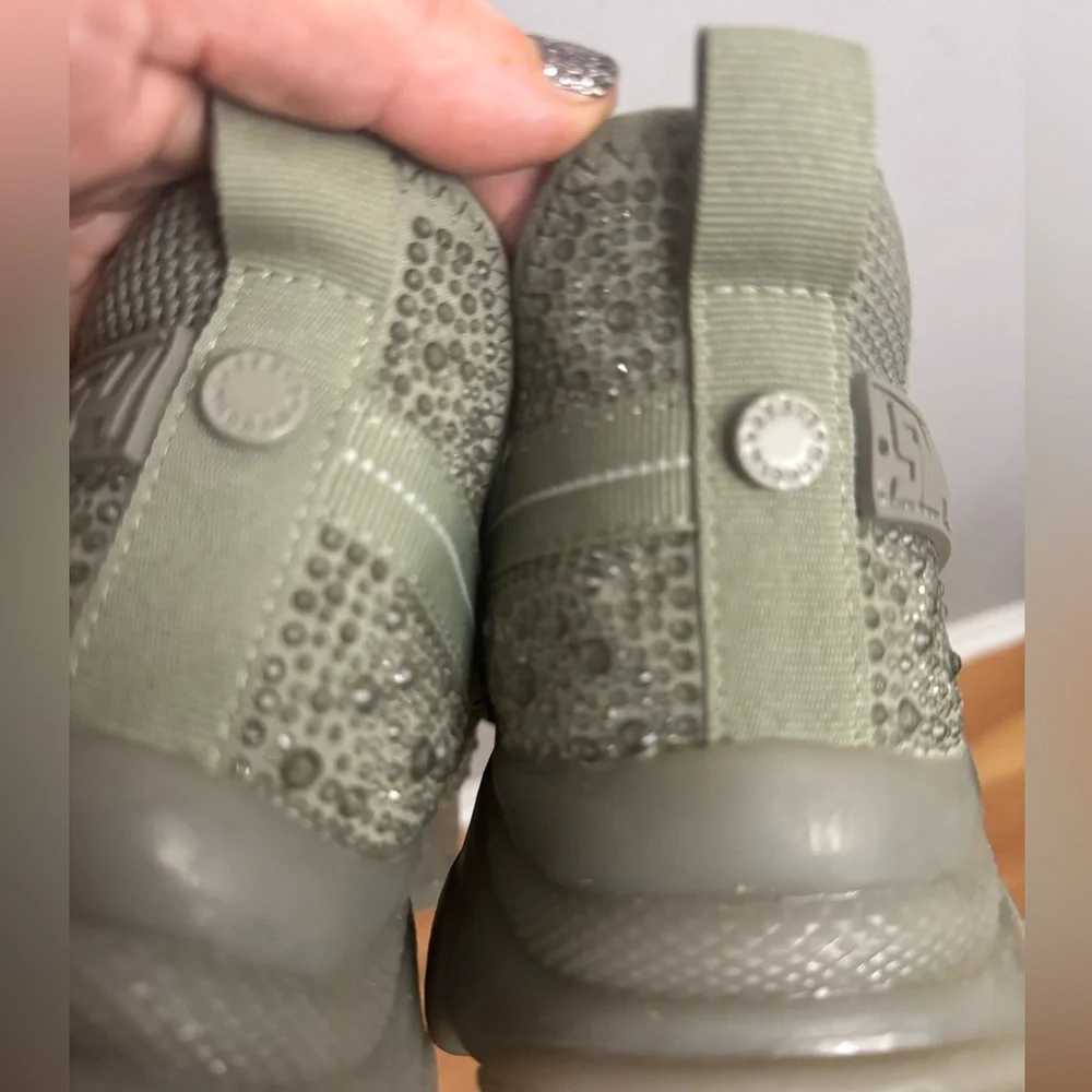 Maxima Olive Women's Sneakers - Picture 3 of 10